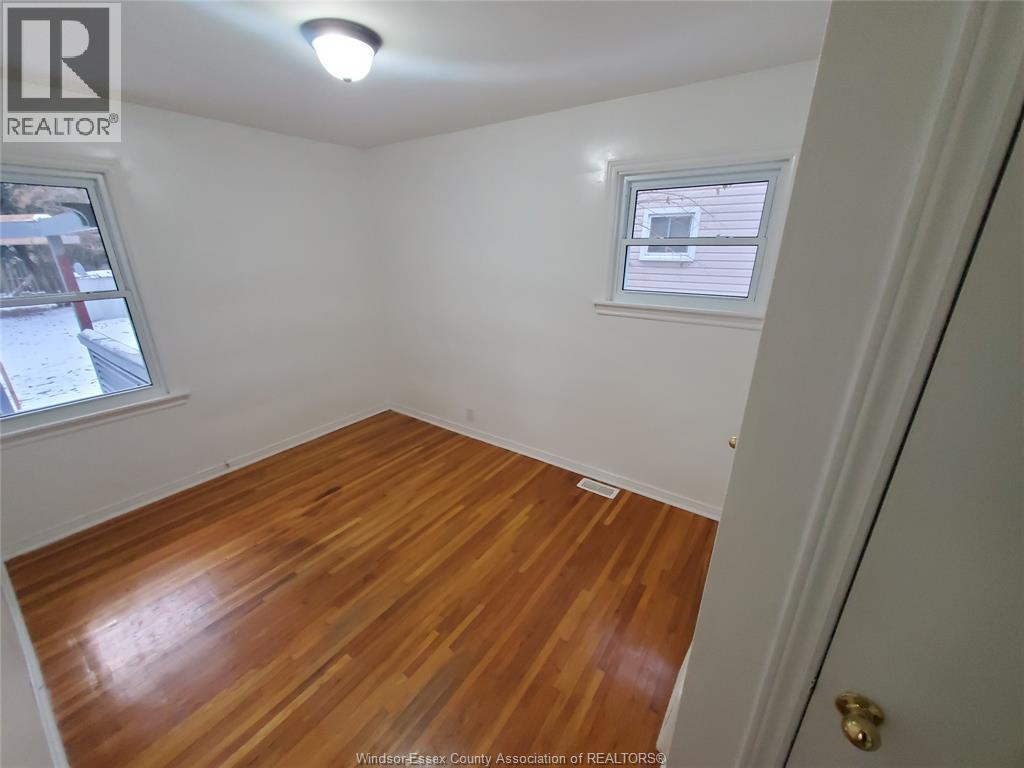 1317 Rankin, Windsor, Ontario N9B 2S5 - Photo 10 - 25031640
