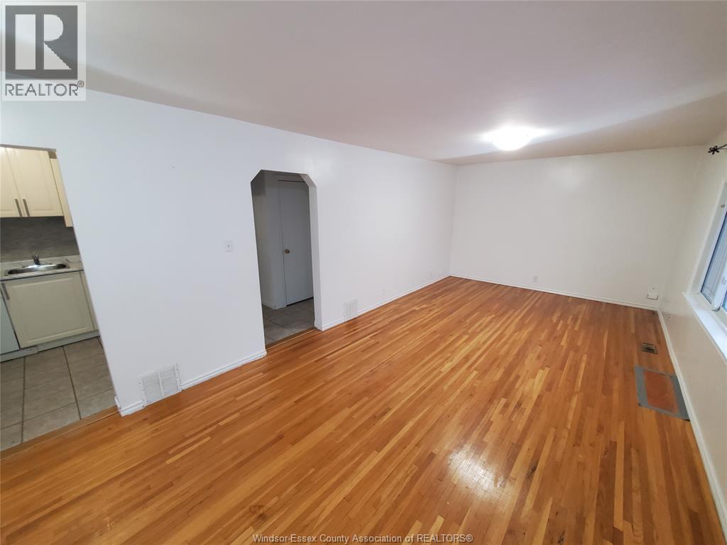 1317 Rankin, Windsor, Ontario N9B 2S5 - Photo 6 - 25031640