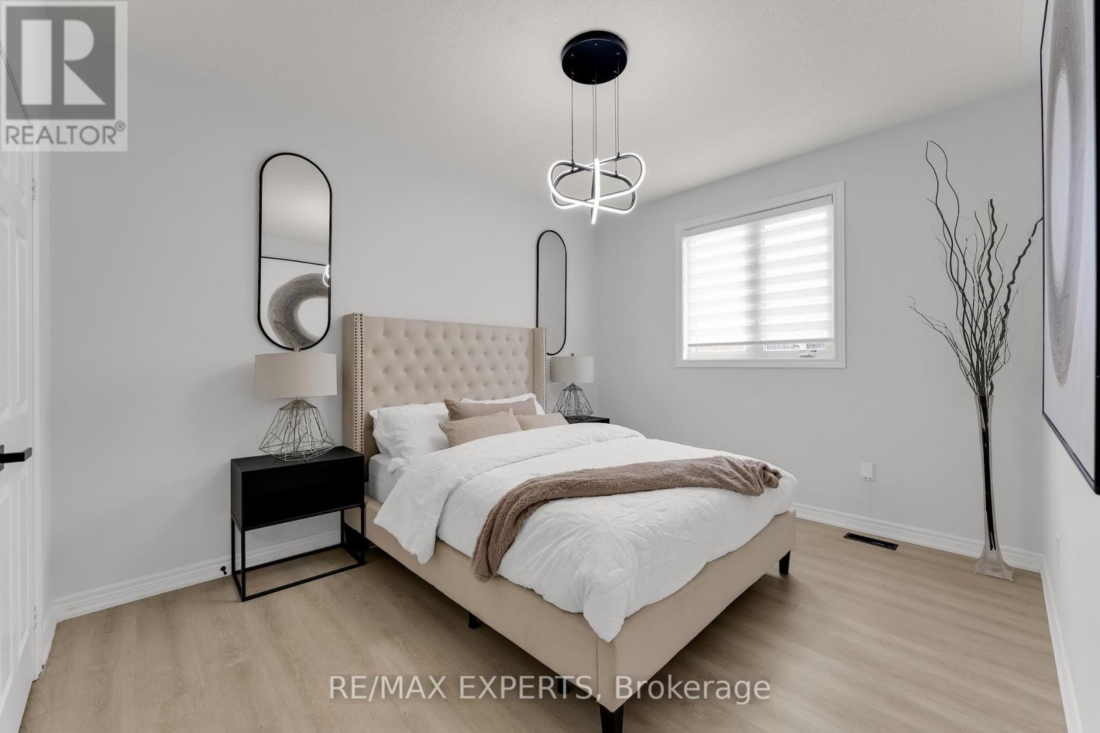 12 Vista Drive, Bradford West Gwillimbury (Bradford), Ontario  L3Z 0B6 - Photo 28 - N12630632