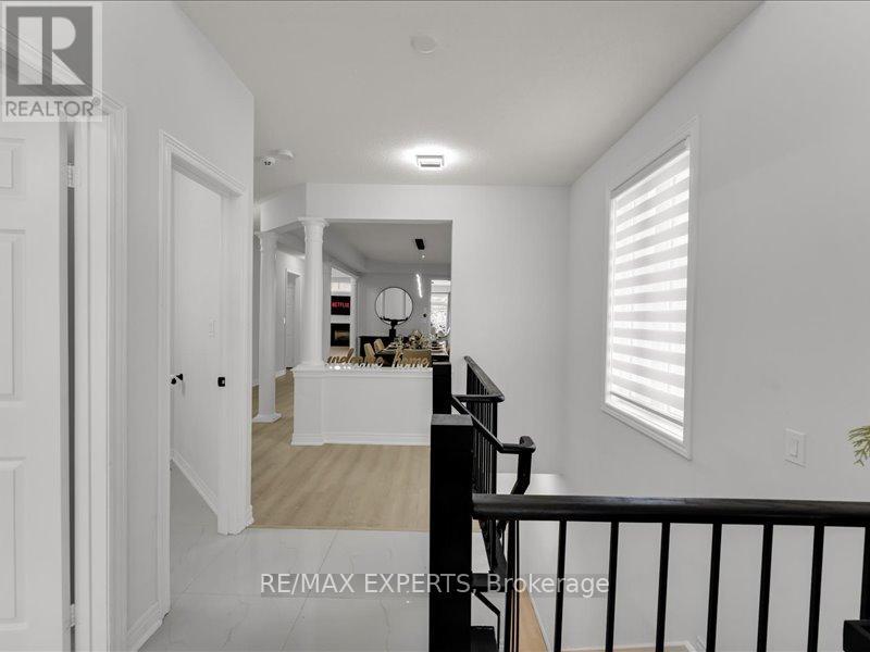 12 Vista Drive, Bradford West Gwillimbury (Bradford), Ontario  L3Z 0B6 - Photo 8 - N12630632