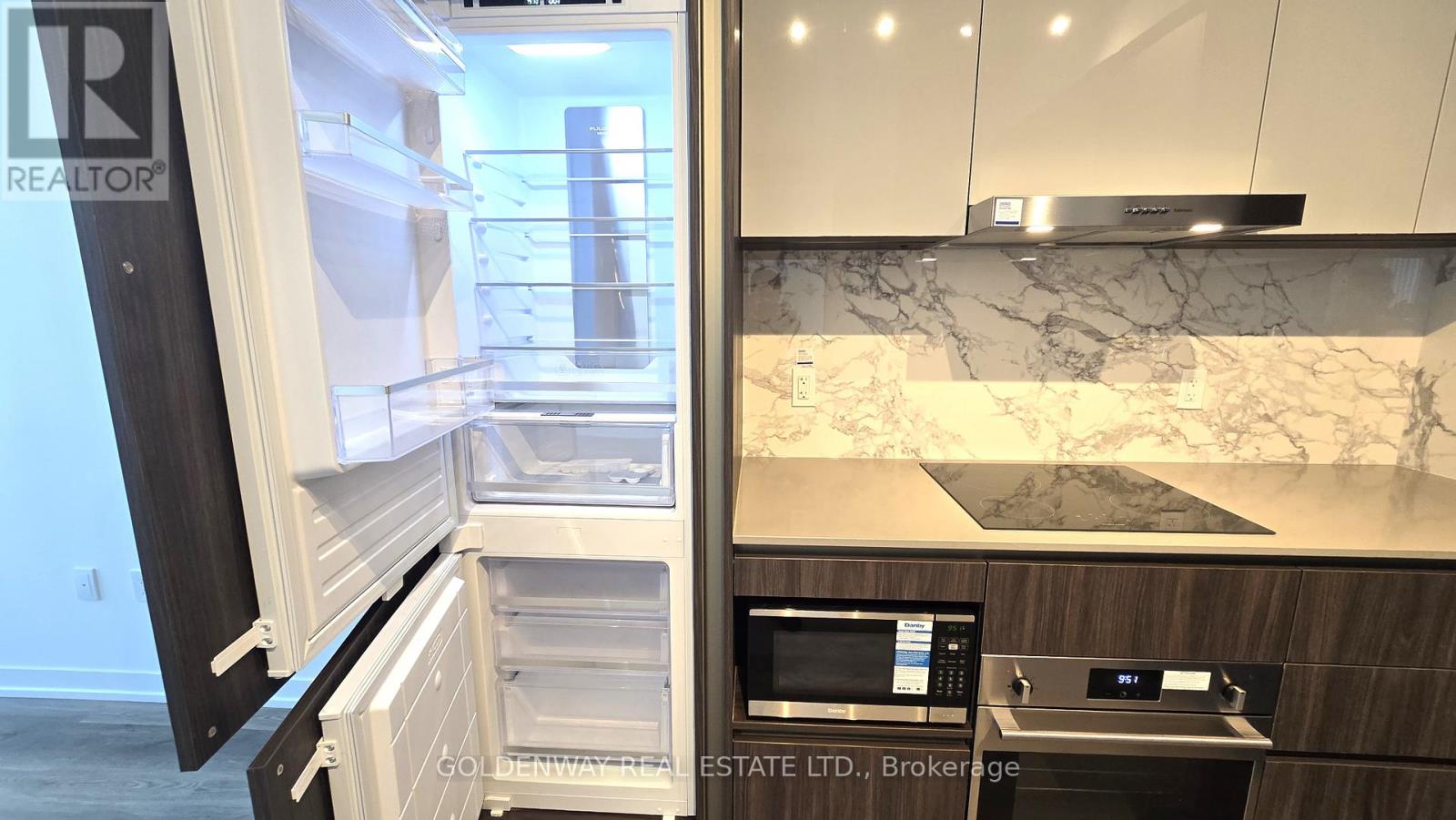 4515 - 8 Interchange Way, Vaughan (Vaughan Corporate Centre), Ontario  L4K 5Z7 - Photo 13 - N12630658