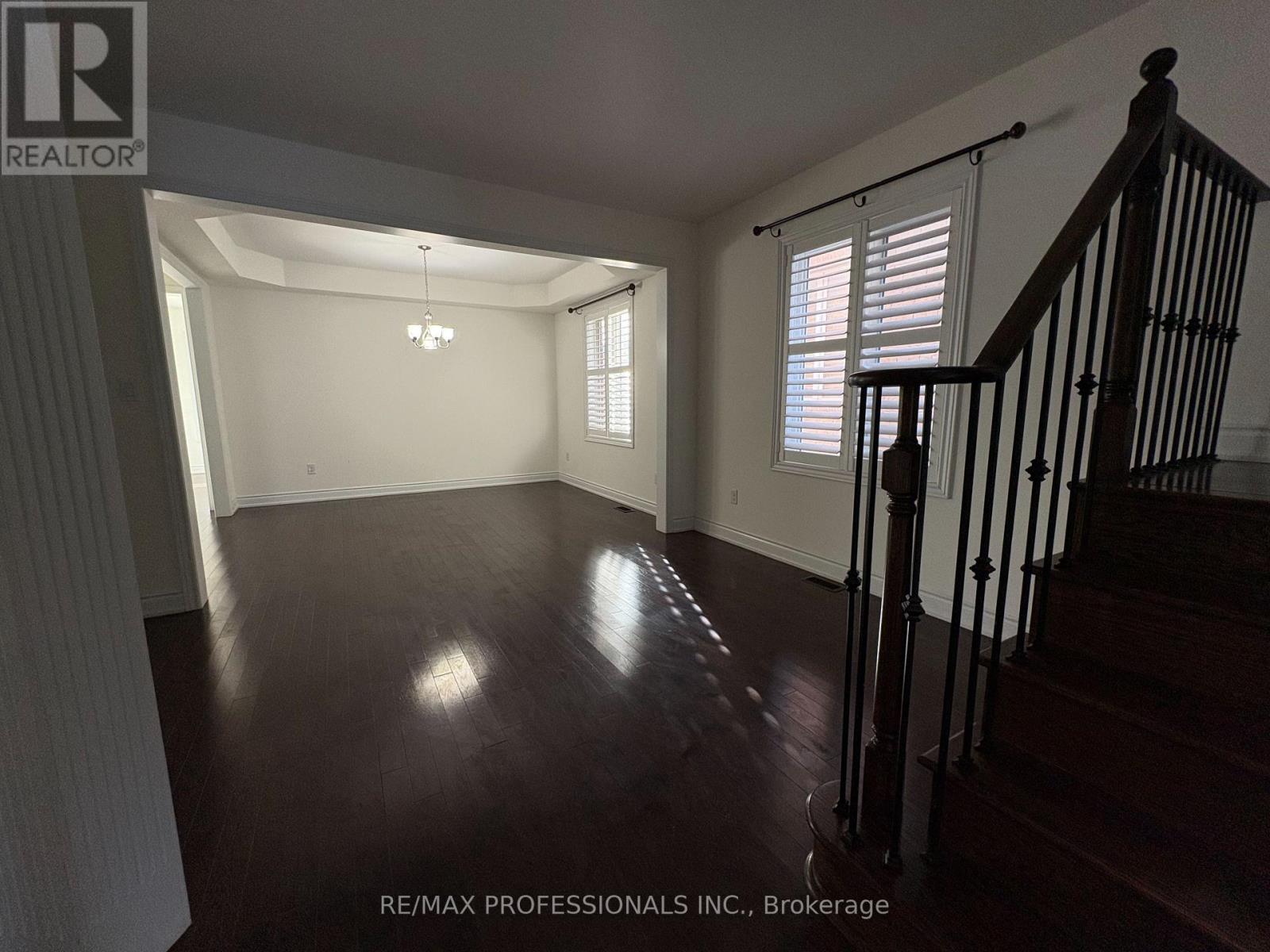 73 Barletta Drive, Vaughan, Ontario  L6A 4H5 - Photo 11 - N12630672