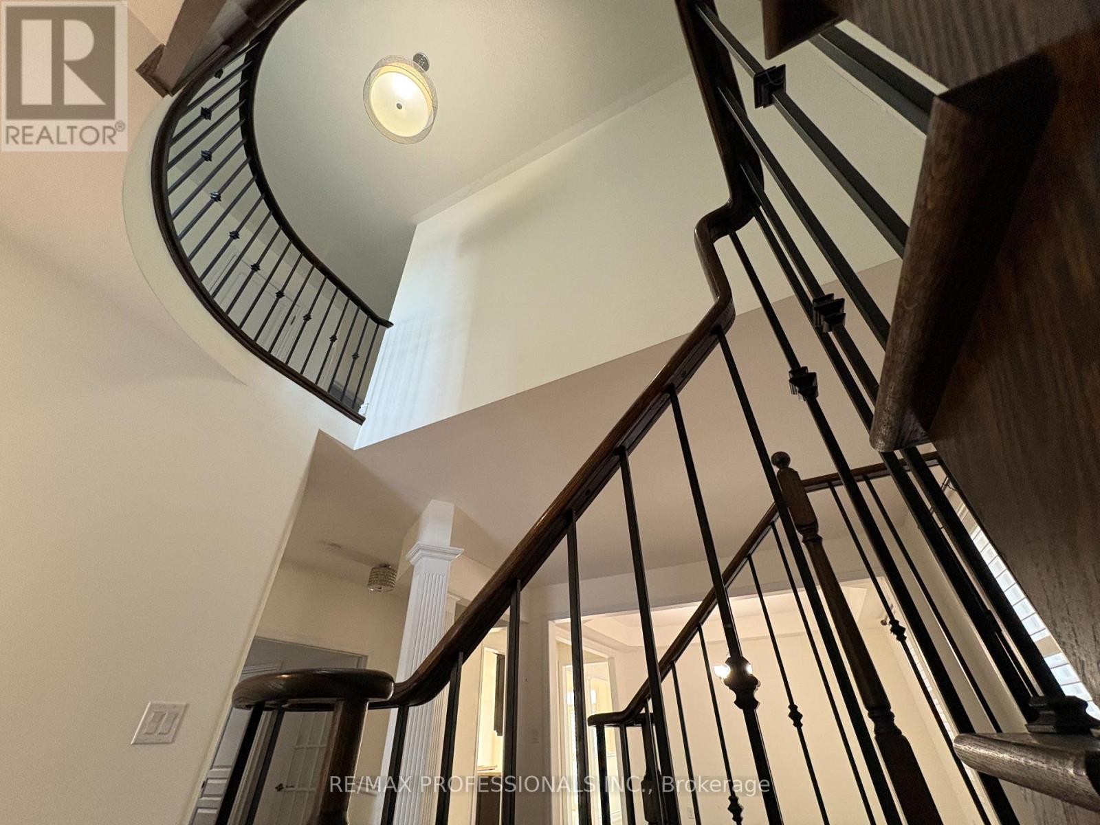 73 Barletta Drive, Vaughan, Ontario  L6A 4H5 - Photo 18 - N12630672