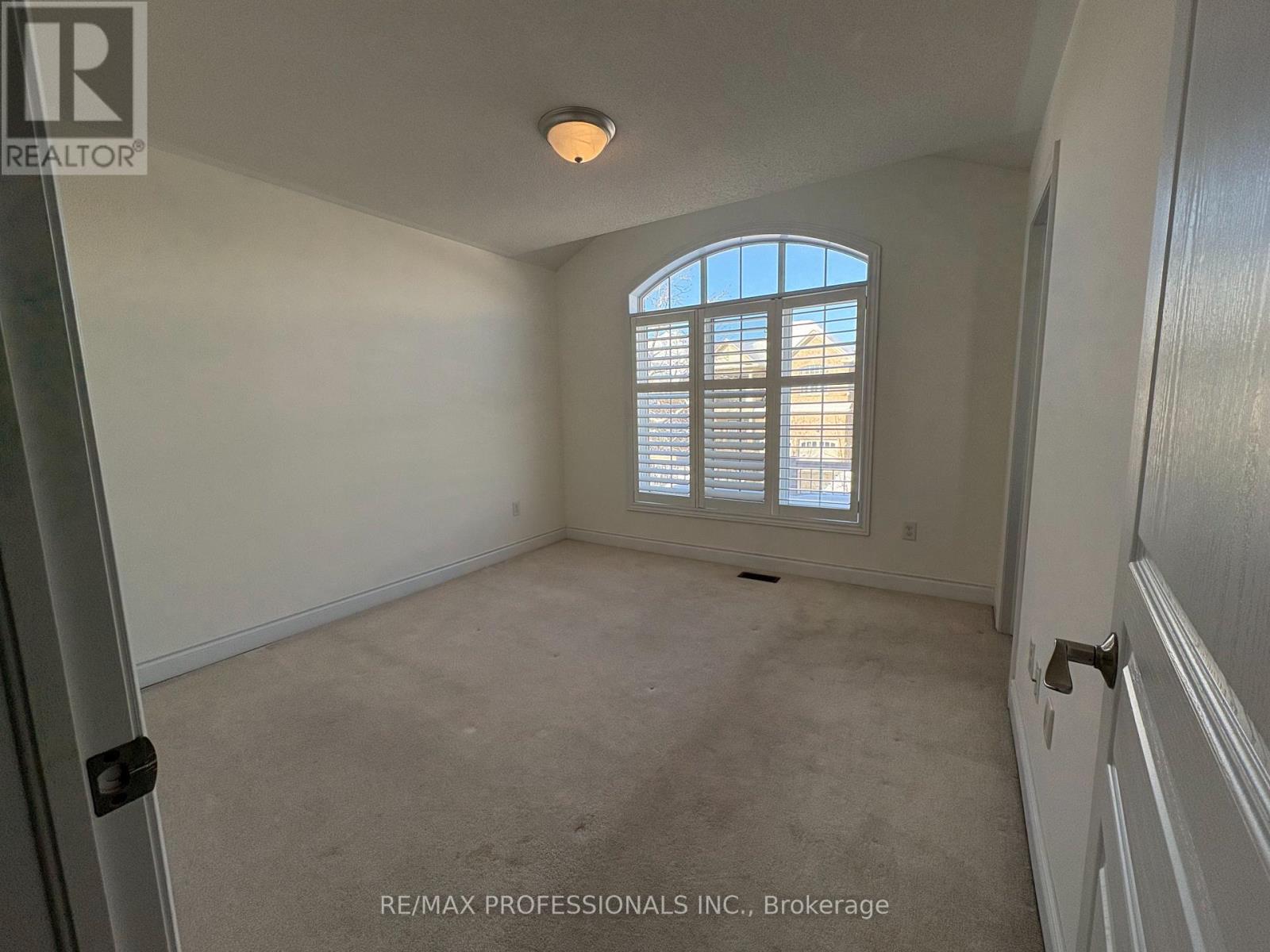 73 Barletta Drive, Vaughan, Ontario  L6A 4H5 - Photo 29 - N12630672