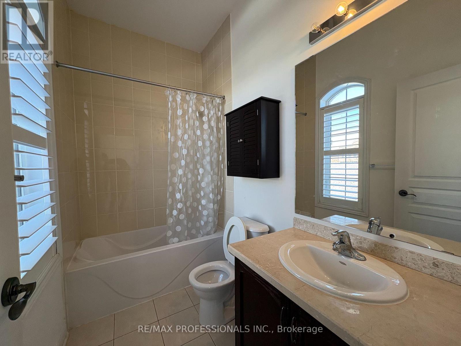 73 Barletta Drive, Vaughan, Ontario  L6A 4H5 - Photo 31 - N12630672