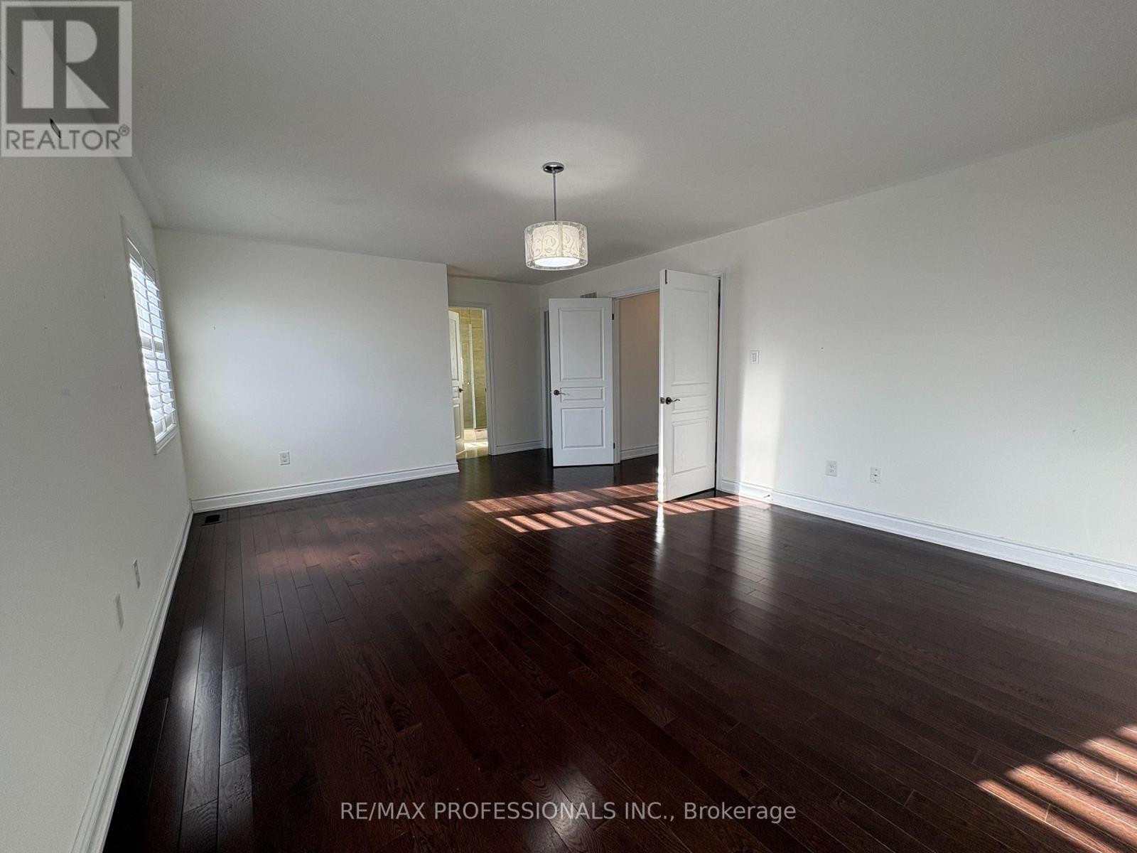 73 Barletta Drive, Vaughan, Ontario  L6A 4H5 - Photo 33 - N12630672