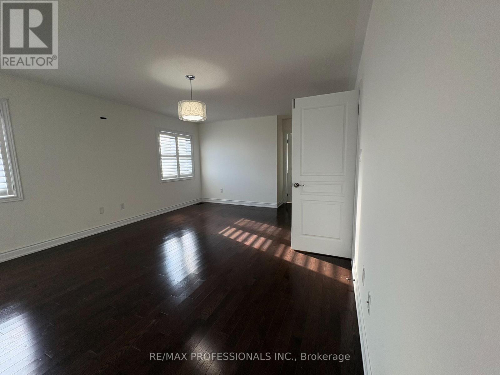 73 Barletta Drive, Vaughan, Ontario  L6A 4H5 - Photo 34 - N12630672