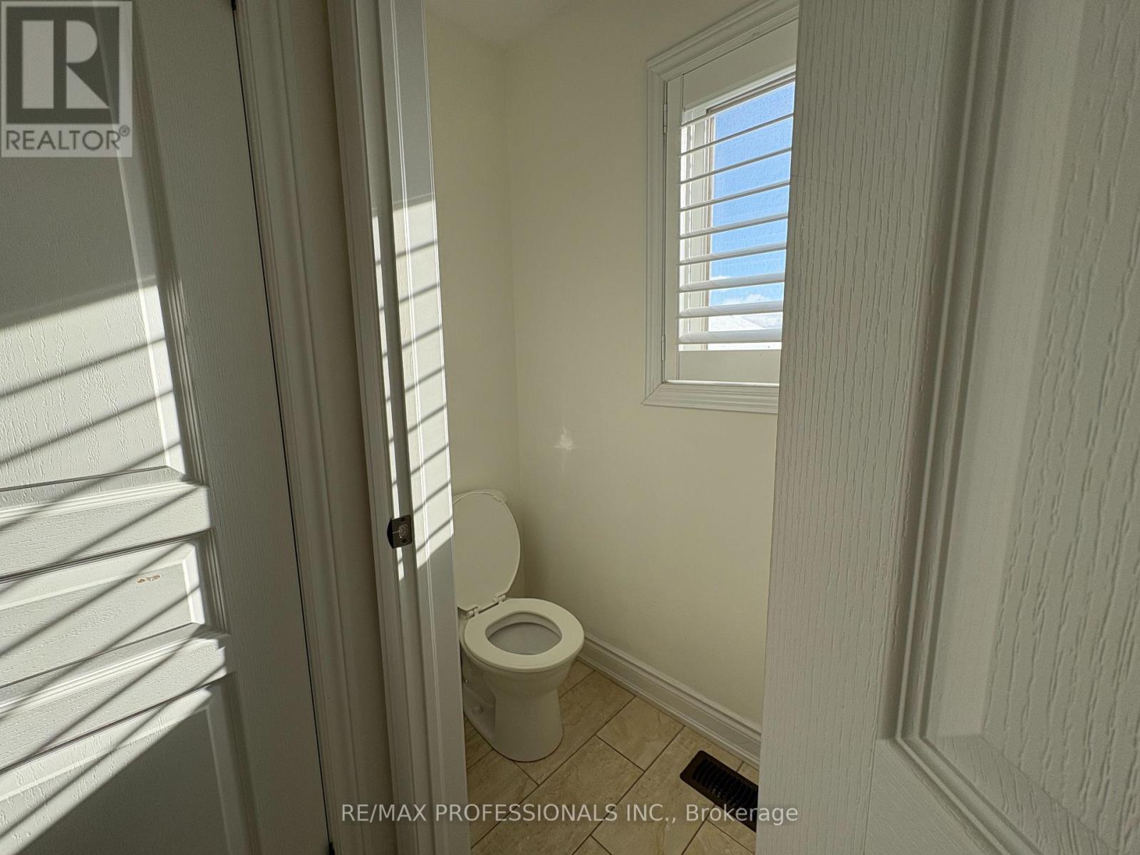 73 Barletta Drive, Vaughan, Ontario  L6A 4H5 - Photo 39 - N12630672