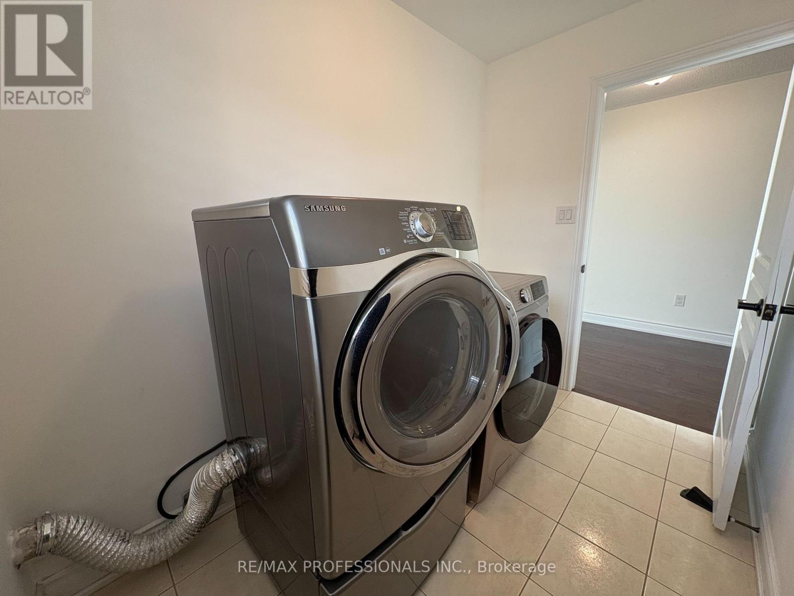 73 Barletta Drive, Vaughan, Ontario  L6A 4H5 - Photo 43 - N12630672