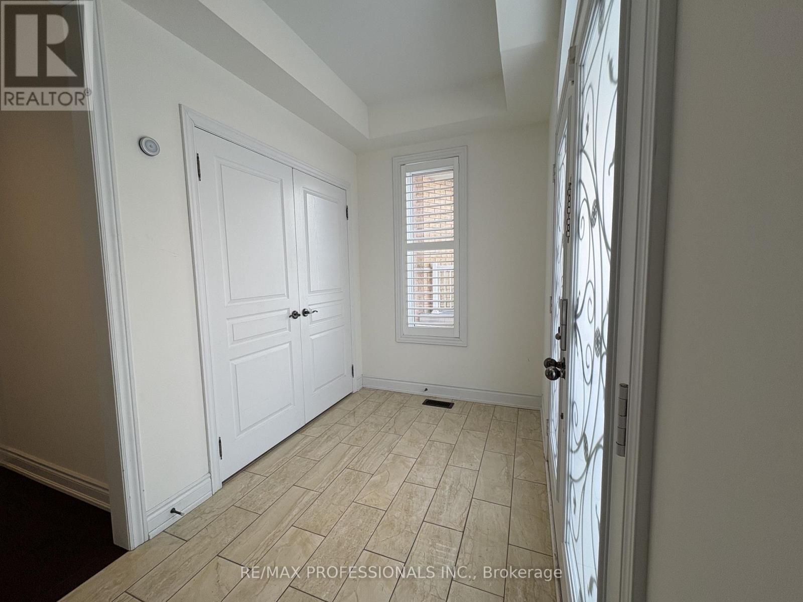 73 Barletta Drive, Vaughan, Ontario  L6A 4H5 - Photo 44 - N12630672