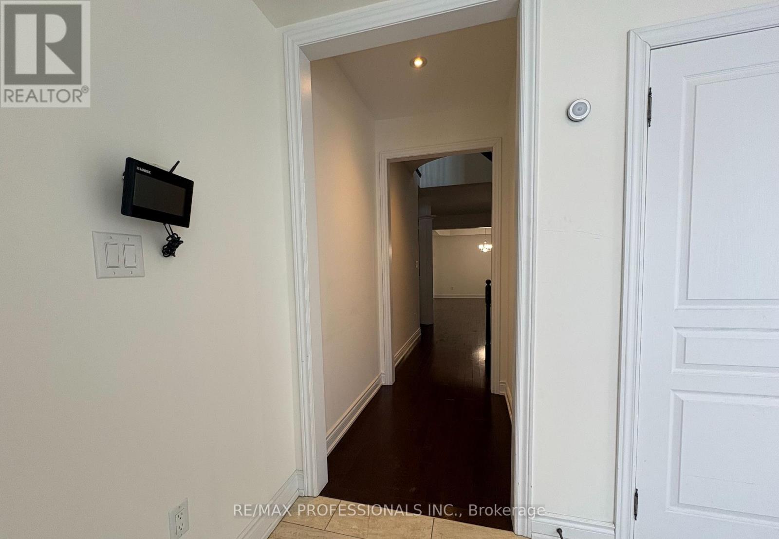 73 Barletta Drive, Vaughan, Ontario  L6A 4H5 - Photo 45 - N12630672