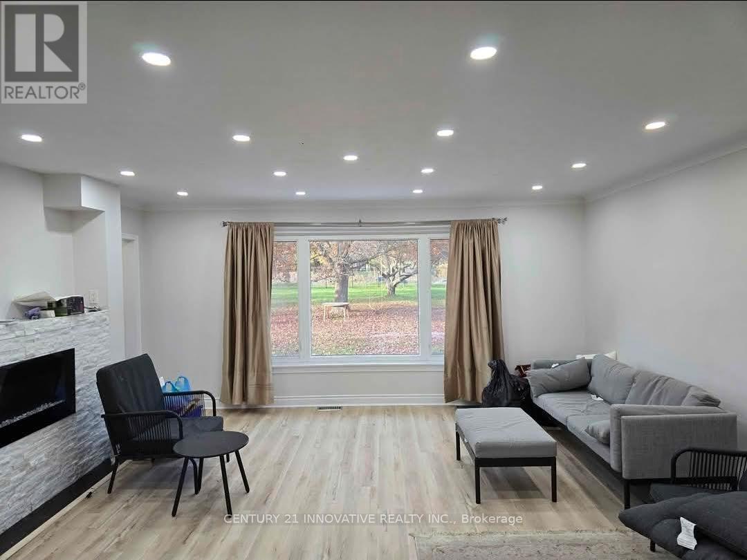 1377 Stouffville Road, Richmond Hill, Ontario  L4E 3S5 - Photo 3 - N12630676