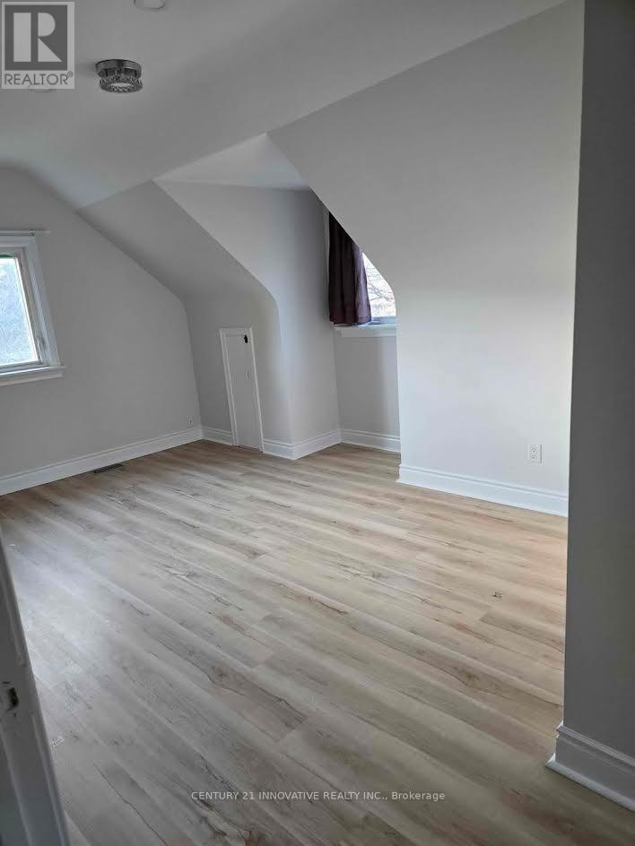 1377 Stouffville Road, Richmond Hill, Ontario  L4E 3S5 - Photo 5 - N12630676