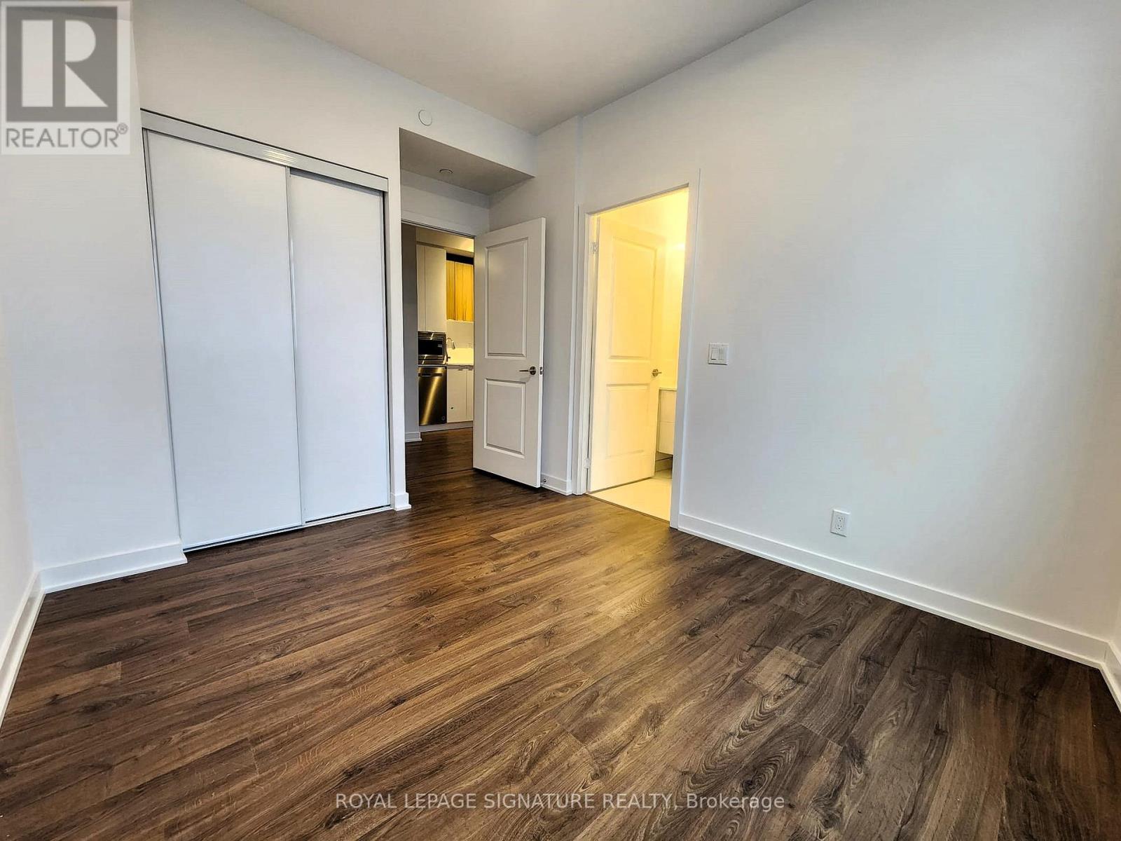 2705 - 50 Upper Mall Way, Vaughan (Brownridge), Ontario  L4J 0L8 - Photo 5 - N12630738