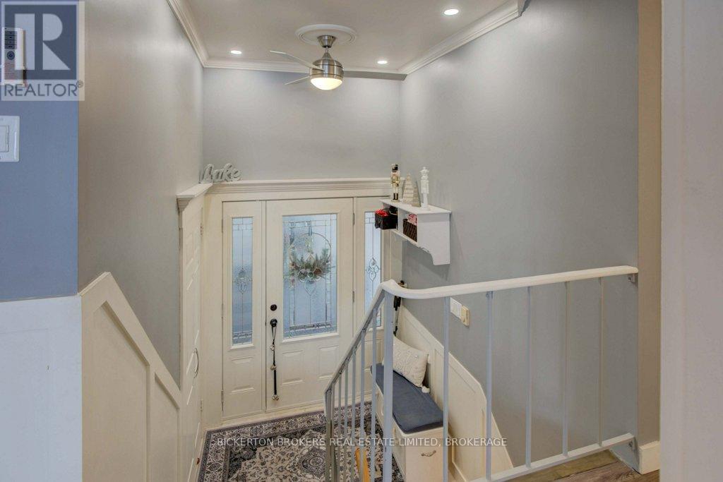 4 Lakeview Drive, Westport, Ontario  K0G 1X0 - Photo 12 - X12630770