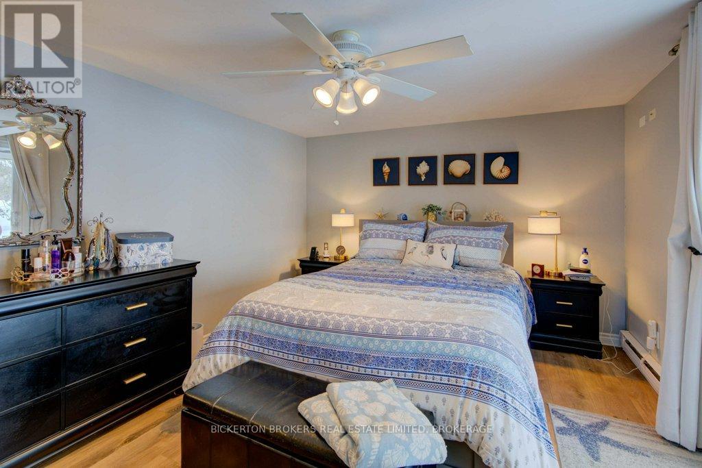 4 Lakeview Drive, Westport, Ontario  K0G 1X0 - Photo 31 - X12630770