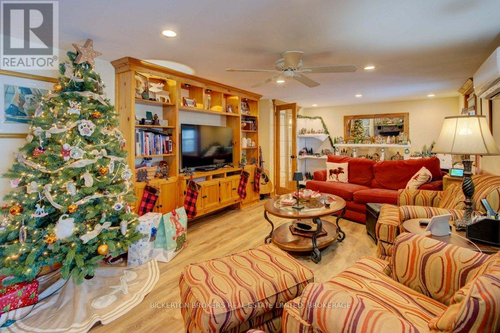 4 Lakeview Drive, Westport, Ontario  K0G 1X0 - Photo 41 - X12630770