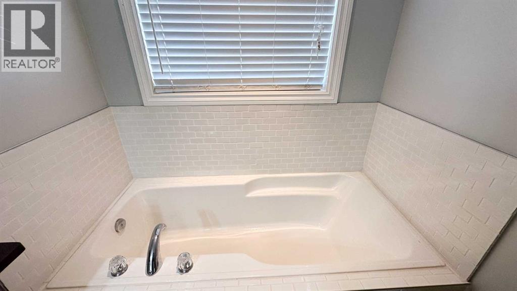 211 11 Avenue Ne, Sundre, Alberta  T0M 1X0 - Photo 17 - A2267286