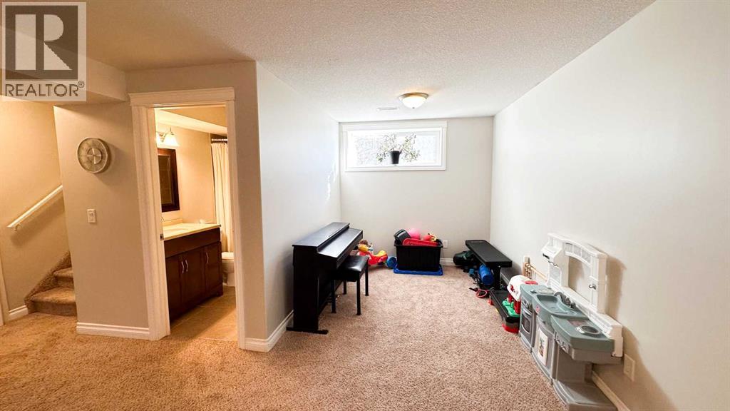 211 11 Avenue Ne, Sundre, Alberta  T0M 1X0 - Photo 30 - A2267286