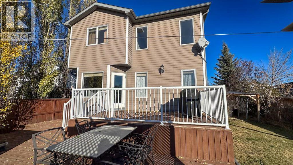 211 11 Avenue Ne, Sundre, Alberta  T0M 1X0 - Photo 33 - A2267286