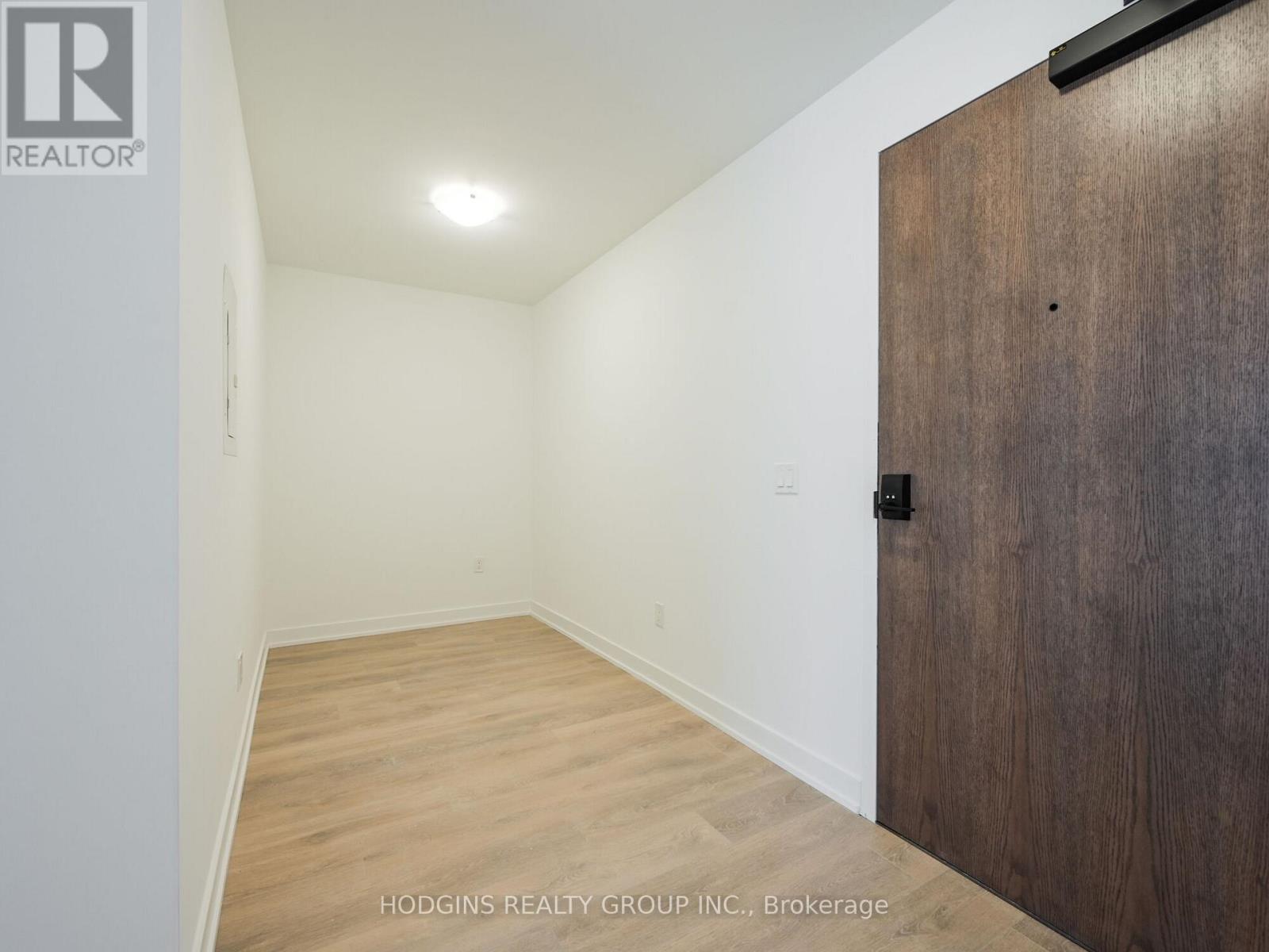 306 - 1035 Southdown Road, Mississauga, Ontario  L5J 0A2 - Photo 10 - W12630626