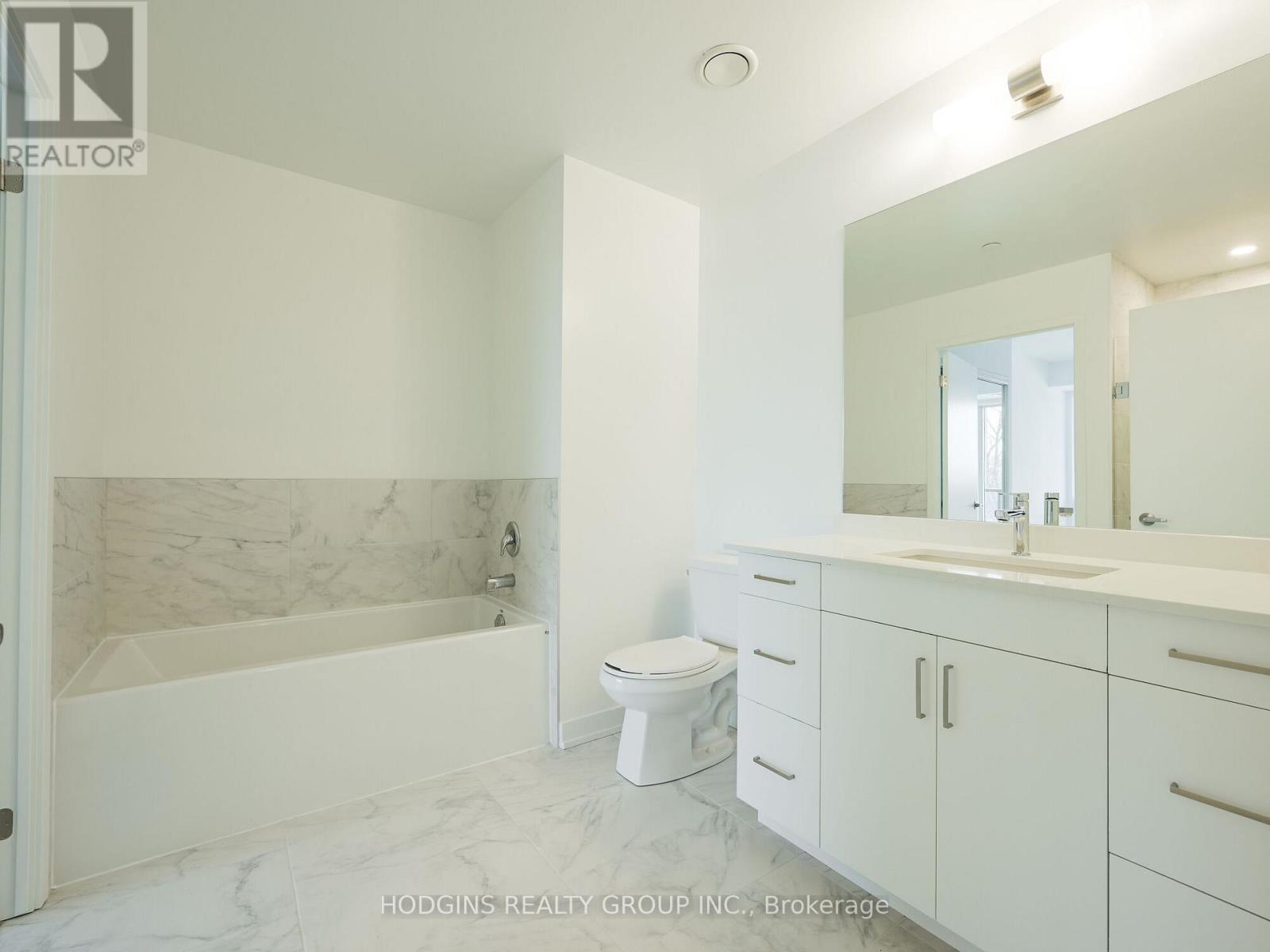 306 - 1035 Southdown Road, Mississauga, Ontario  L5J 0A2 - Photo 11 - W12630626