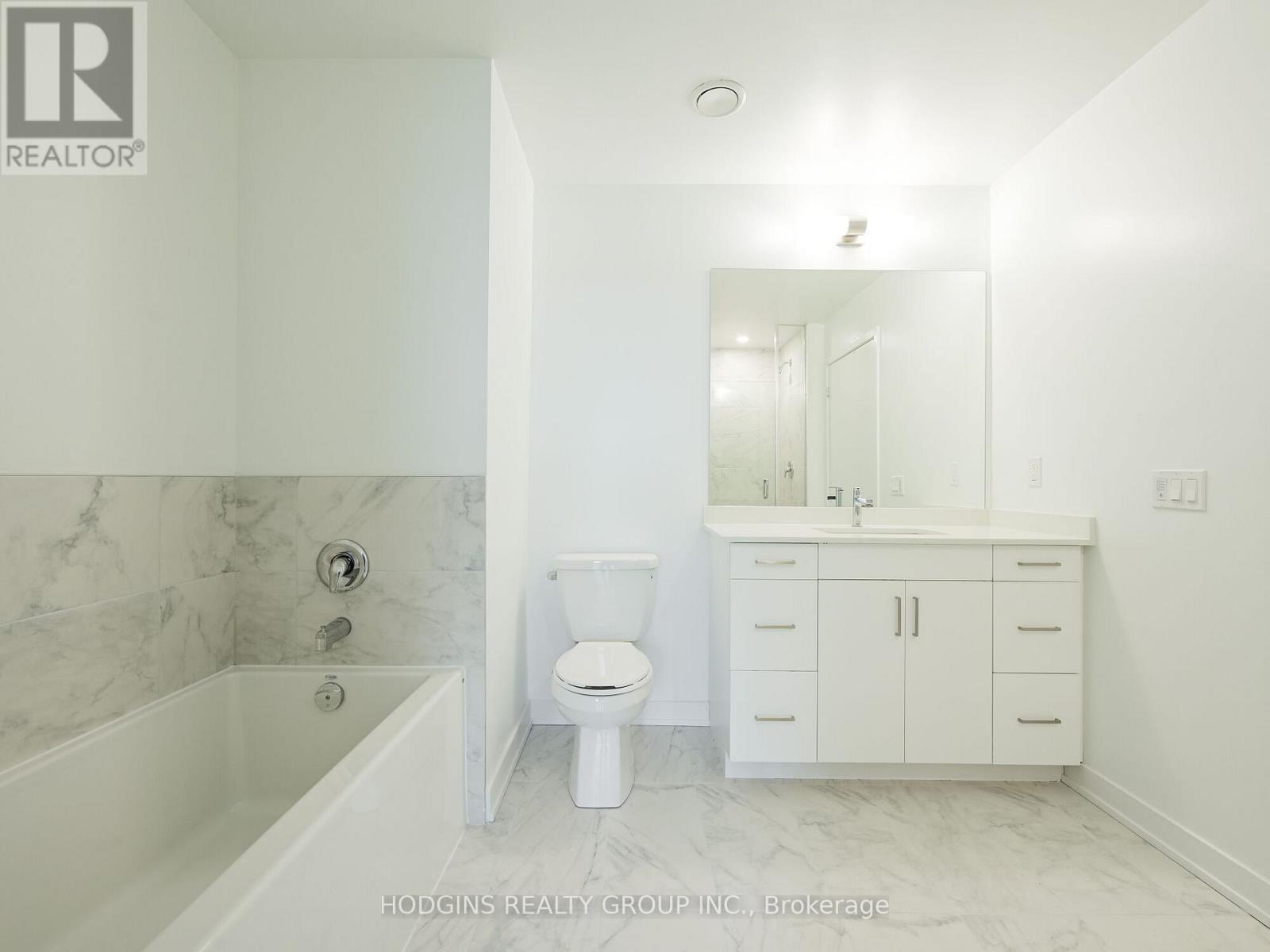 306 - 1035 Southdown Road, Mississauga, Ontario  L5J 0A2 - Photo 14 - W12630626