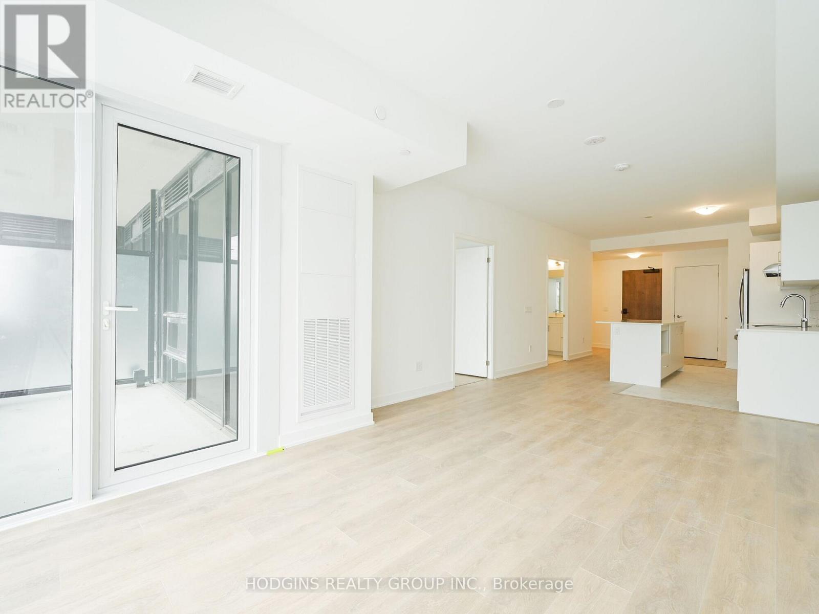 306 - 1035 Southdown Road, Mississauga, Ontario  L5J 0A2 - Photo 5 - W12630626