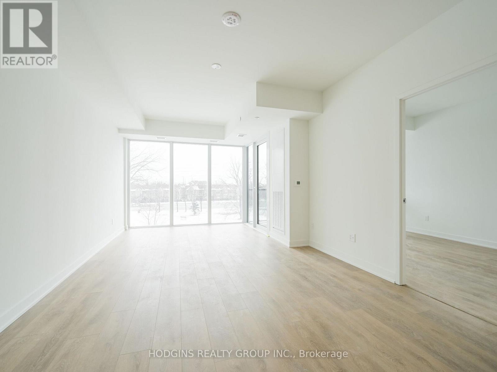 306 - 1035 Southdown Road, Mississauga, Ontario  L5J 0A2 - Photo 6 - W12630626