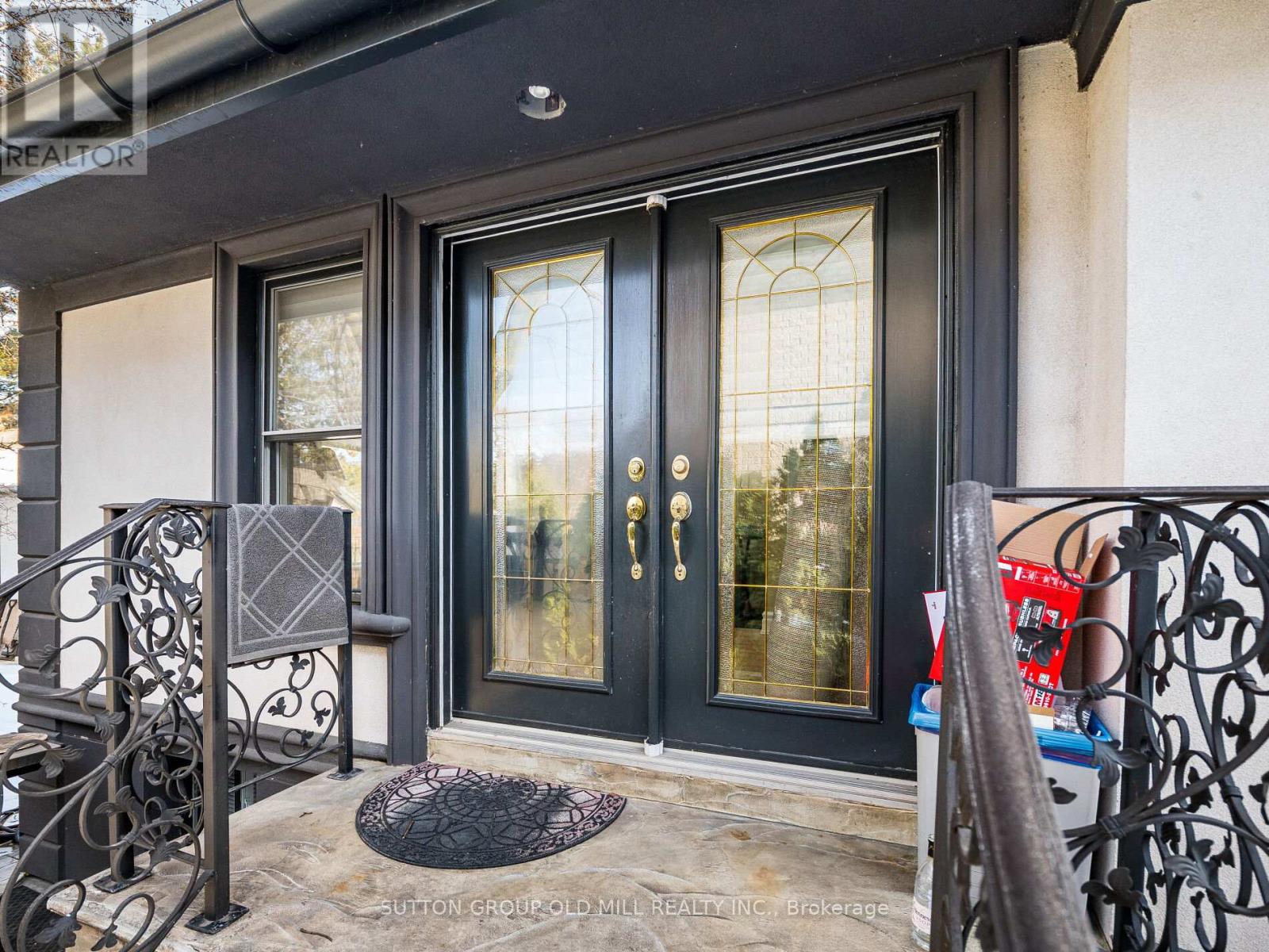 24 Cowley Avenue, Toronto, Ontario  M9B 2E3 - Photo 44 - W12630648