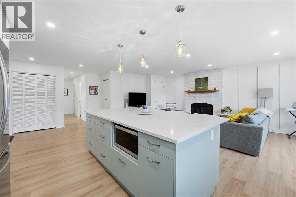 60 Sunmount Close Se, Calgary, Alberta  T2X 1V6 - Photo 6 - A2270563