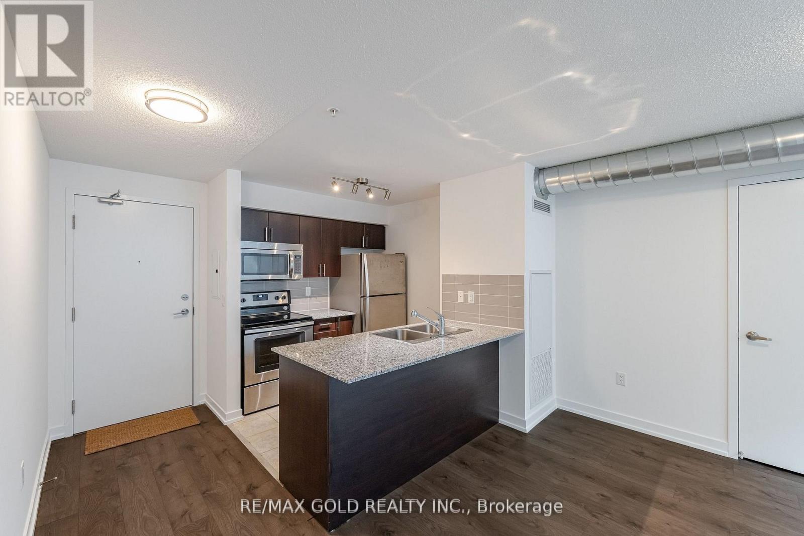 325 - 1410 Dupont Street, Toronto, Ontario  M6H 0B6 - Photo 2 - W12630664