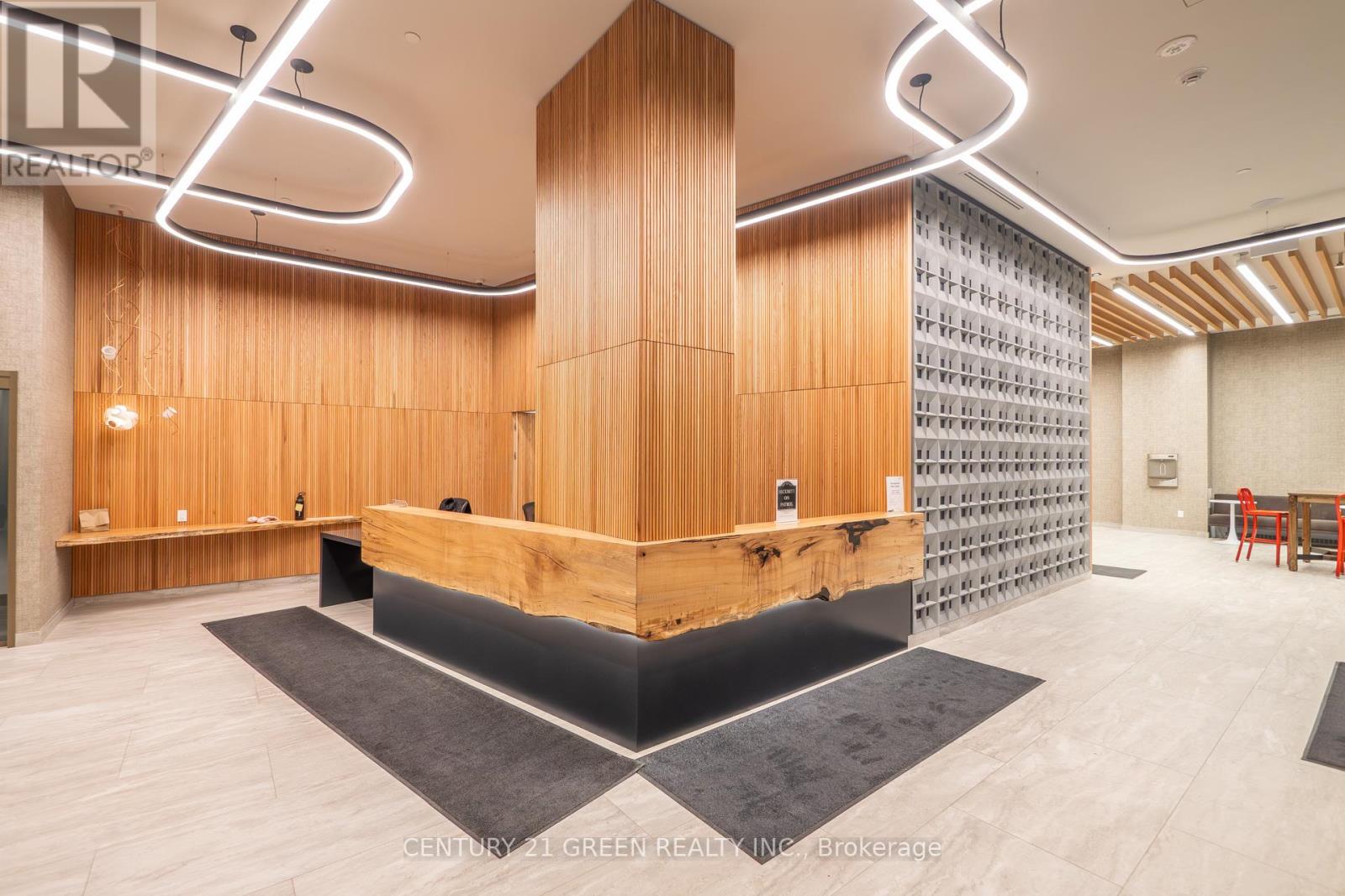 1514 - 2485 Eglinton Avenue W, Mississauga, Ontario  L5M 2T1 - Photo 3 - W12630674