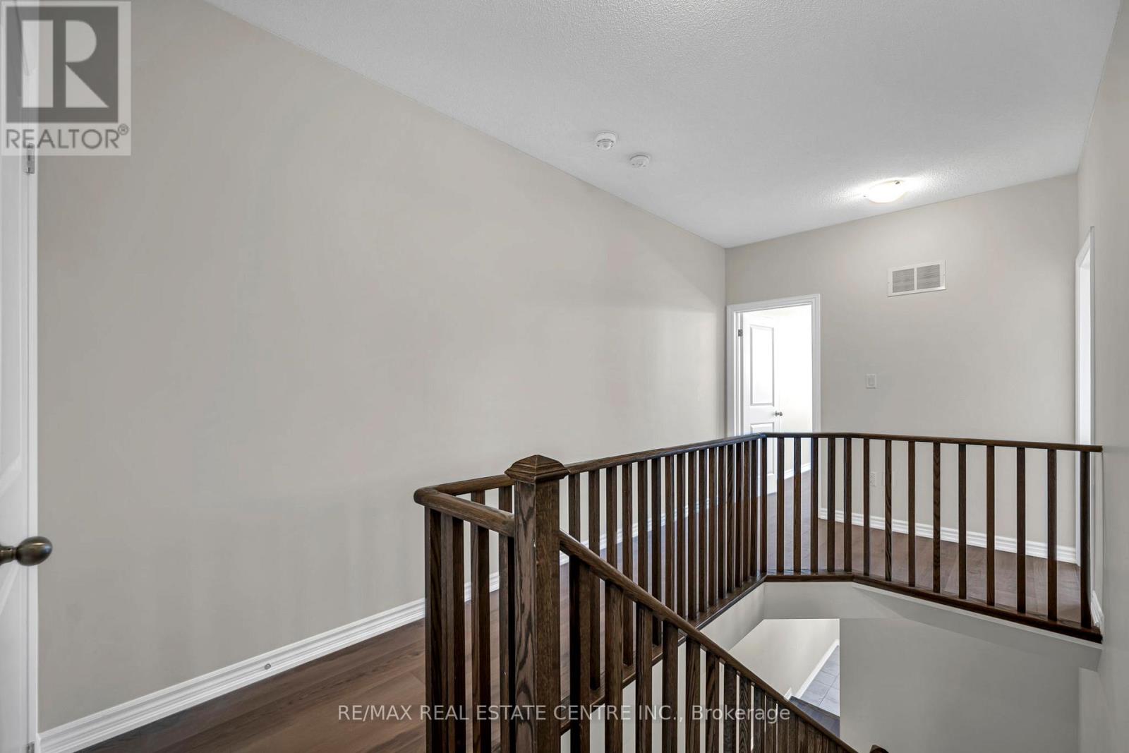 11 Donald Ficht Crescent, Brampton, Ontario  L7A 5H8 - Photo 20 - W12630686