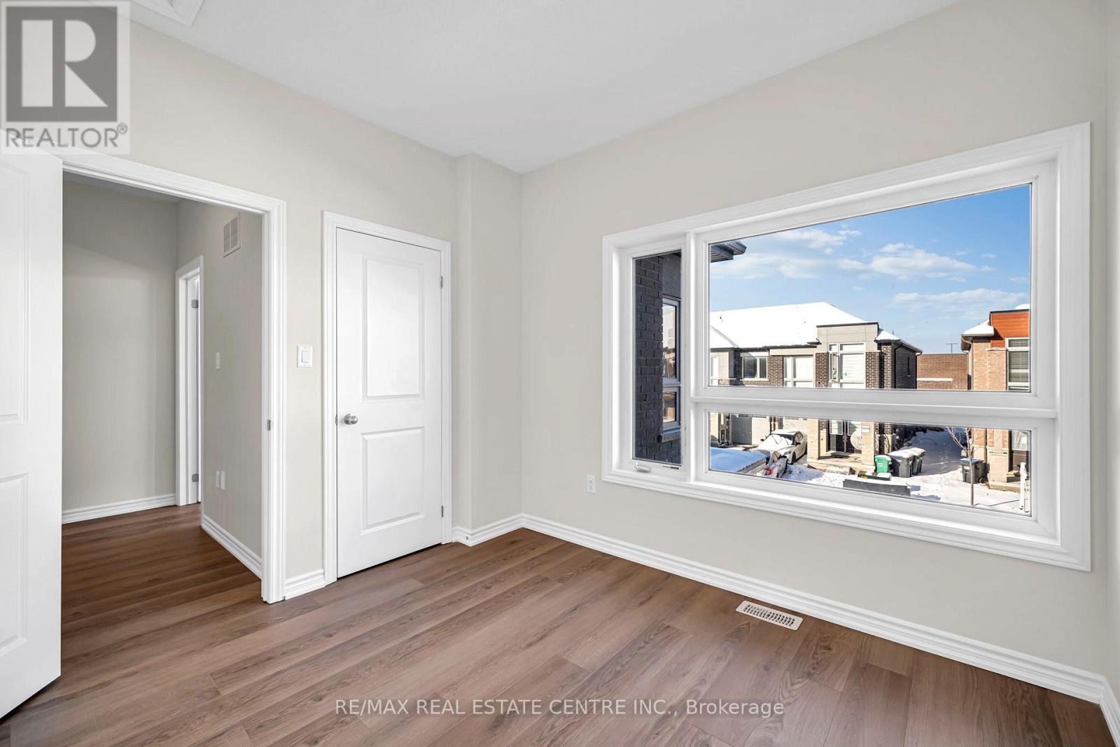 11 Donald Ficht Crescent, Brampton, Ontario  L7A 5H8 - Photo 24 - W12630686