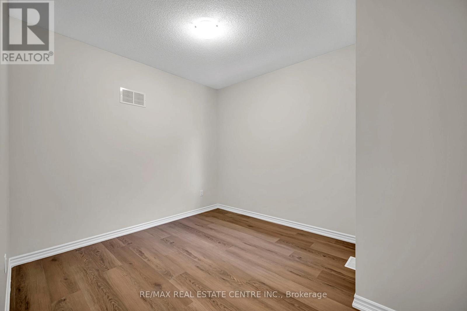 11 Donald Ficht Crescent, Brampton, Ontario  L7A 5H8 - Photo 29 - W12630686