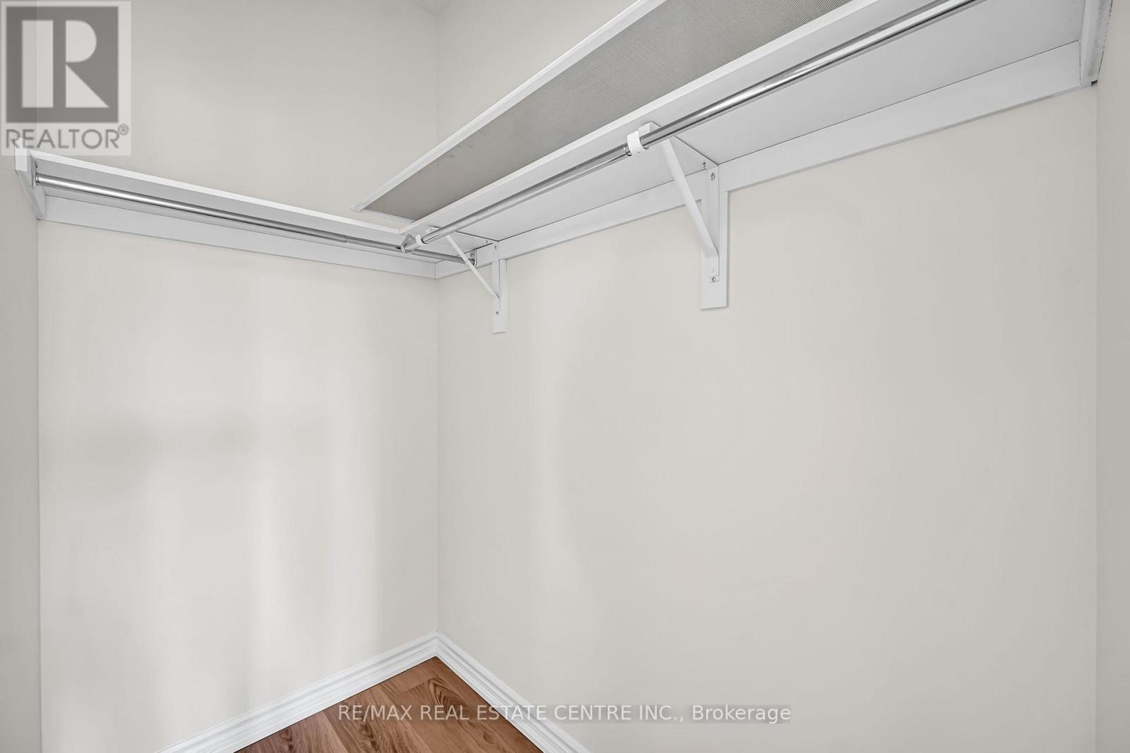 11 Donald Ficht Crescent, Brampton, Ontario  L7A 5H8 - Photo 37 - W12630686