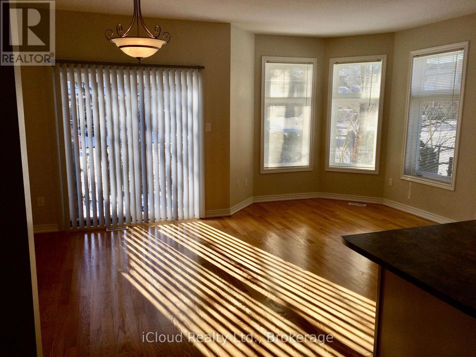 A - 9 Benson Avenue, Mississauga, Ontario  L5H 2P1 - Photo 3 - W12630718