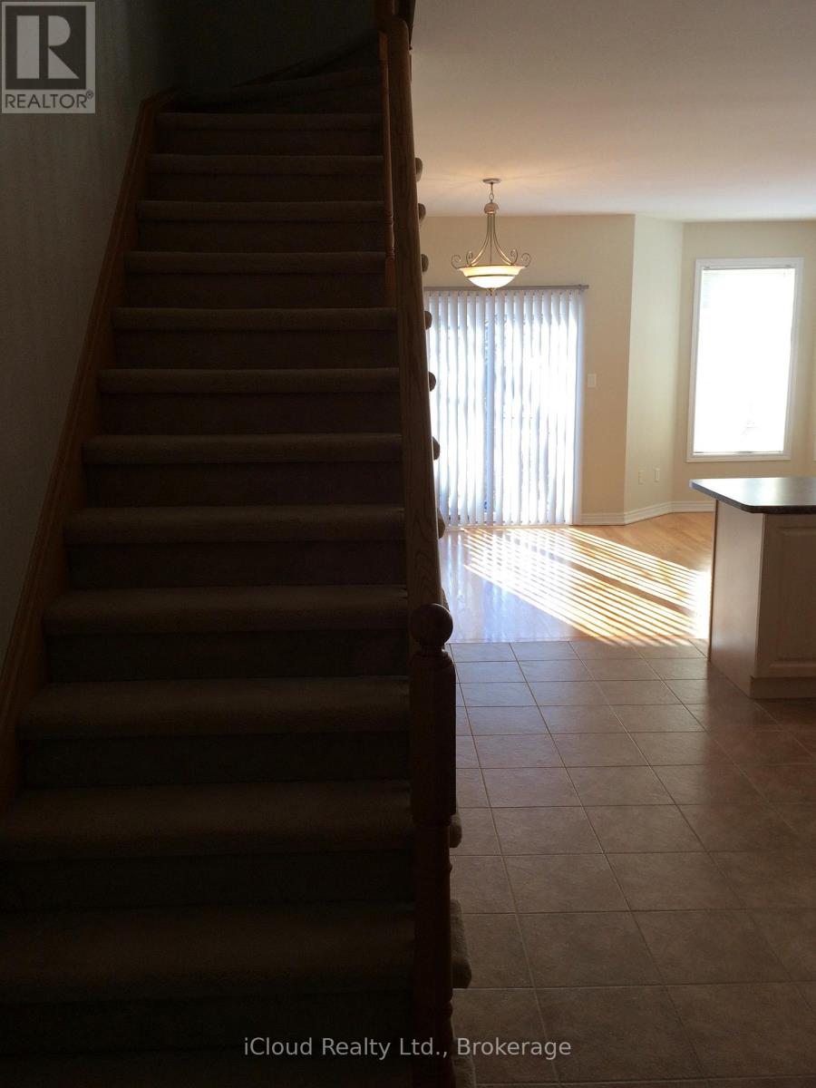 A - 9 Benson Avenue, Mississauga, Ontario  L5H 2P1 - Photo 6 - W12630718