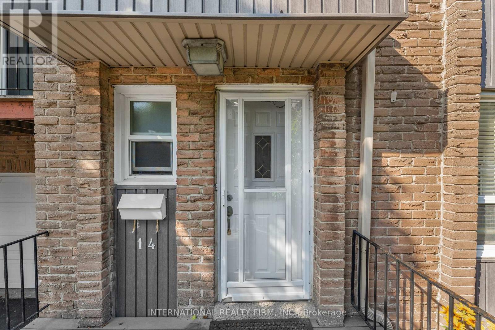 14 - 900 Dundas Street W, Mississauga (Erindale), Ontario  L5C 3B3 - Photo 4 - W12630728