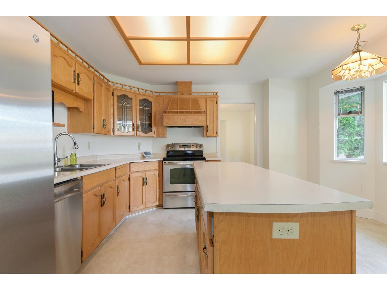 9469 154 Street, Surrey, British Columbia  V3R 9E2 - Photo 13 - R3067884