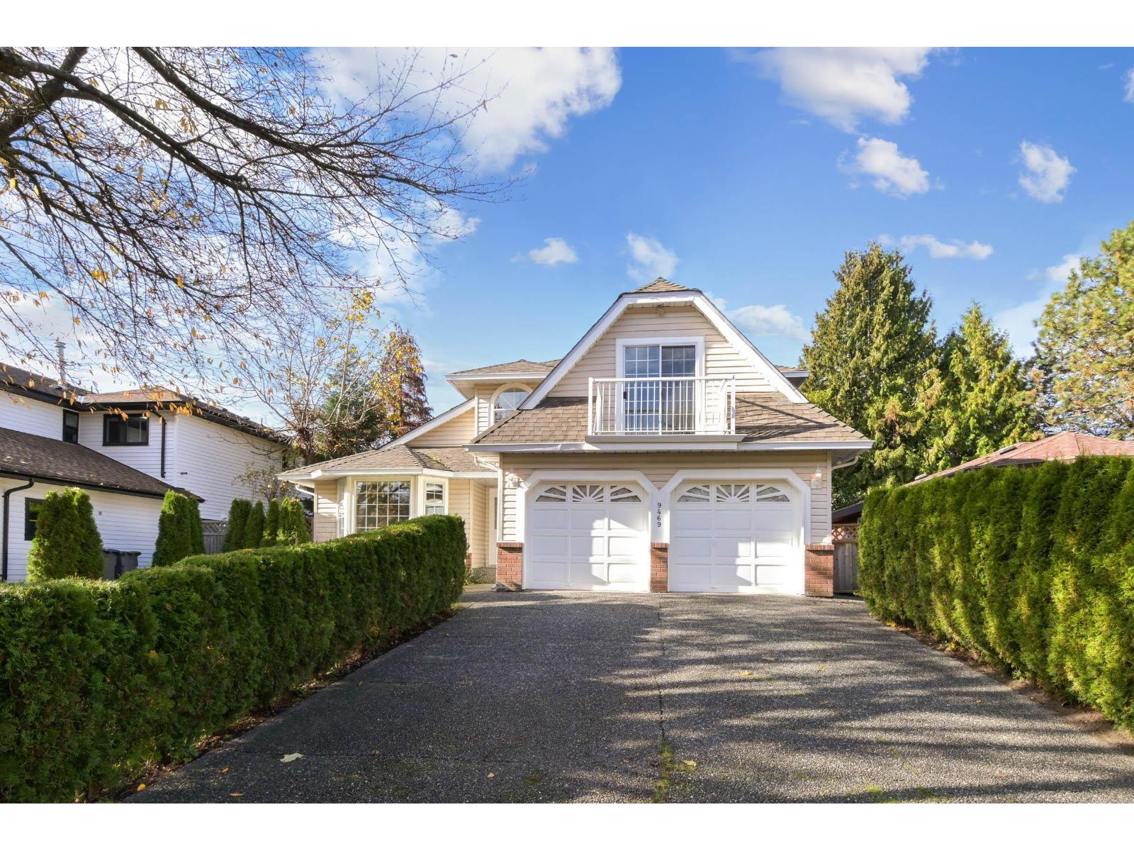 9469 154 Street, Surrey, British Columbia  V3R 9E2 - Photo 2 - R3067884