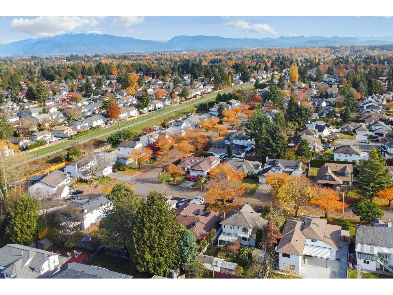 9469 154 Street, Surrey, British Columbia  V3R 9E2 - Photo 38 - R3067884