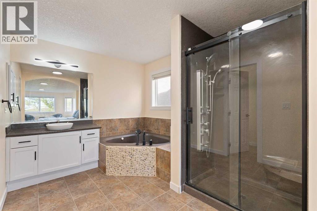 20 Sherwood Circle Nw, Calgary, Alberta  T3R 1R2 - Photo 20 - A2272646