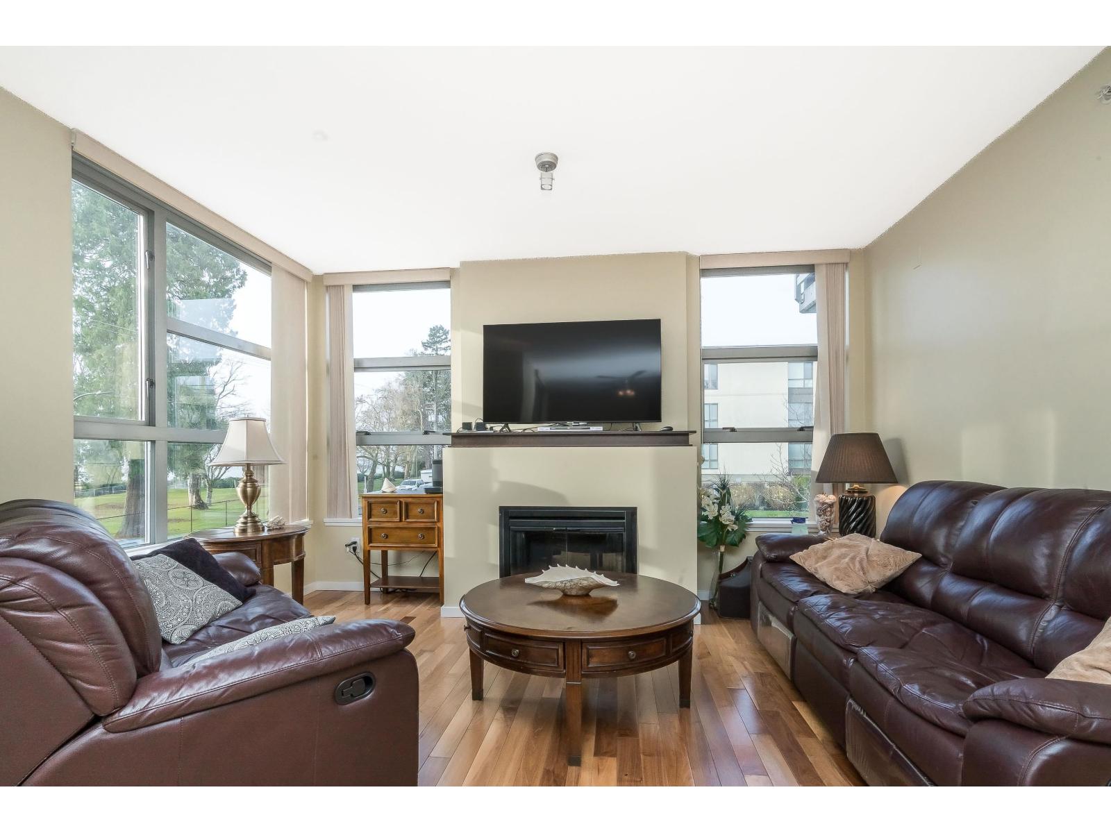 204 15777 Marine Drive, Surrey, British Columbia V4B 1E5 - Photo 10 - R3073365