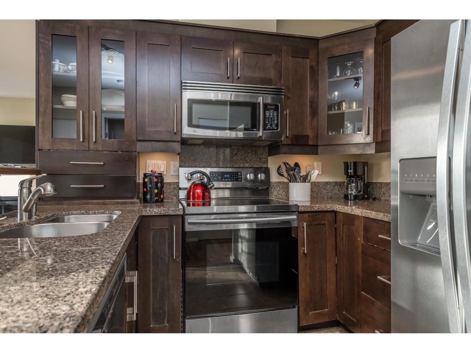 204 15777 Marine Drive, Surrey, British Columbia V4B 1E5 - Photo 18 - R3073365