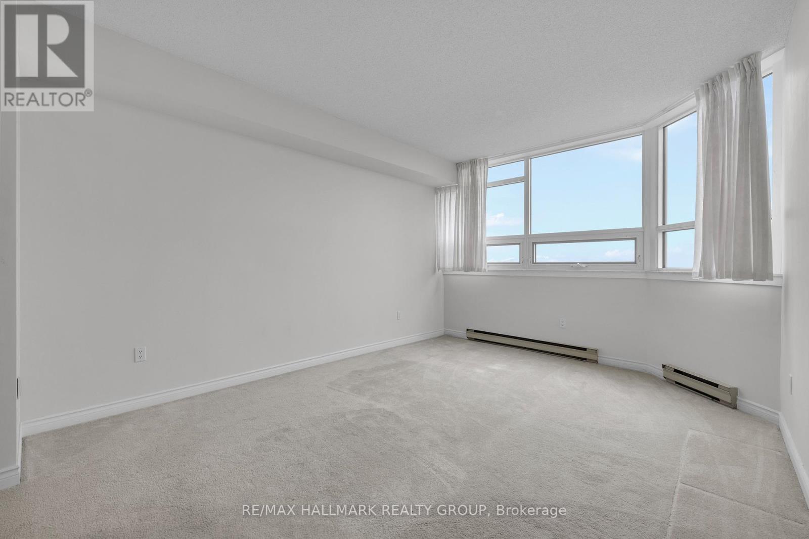 2204 - 1480 Riverside Drive, Ottawa, Ontario  K1G 5H2 - Photo 17 - X12630762