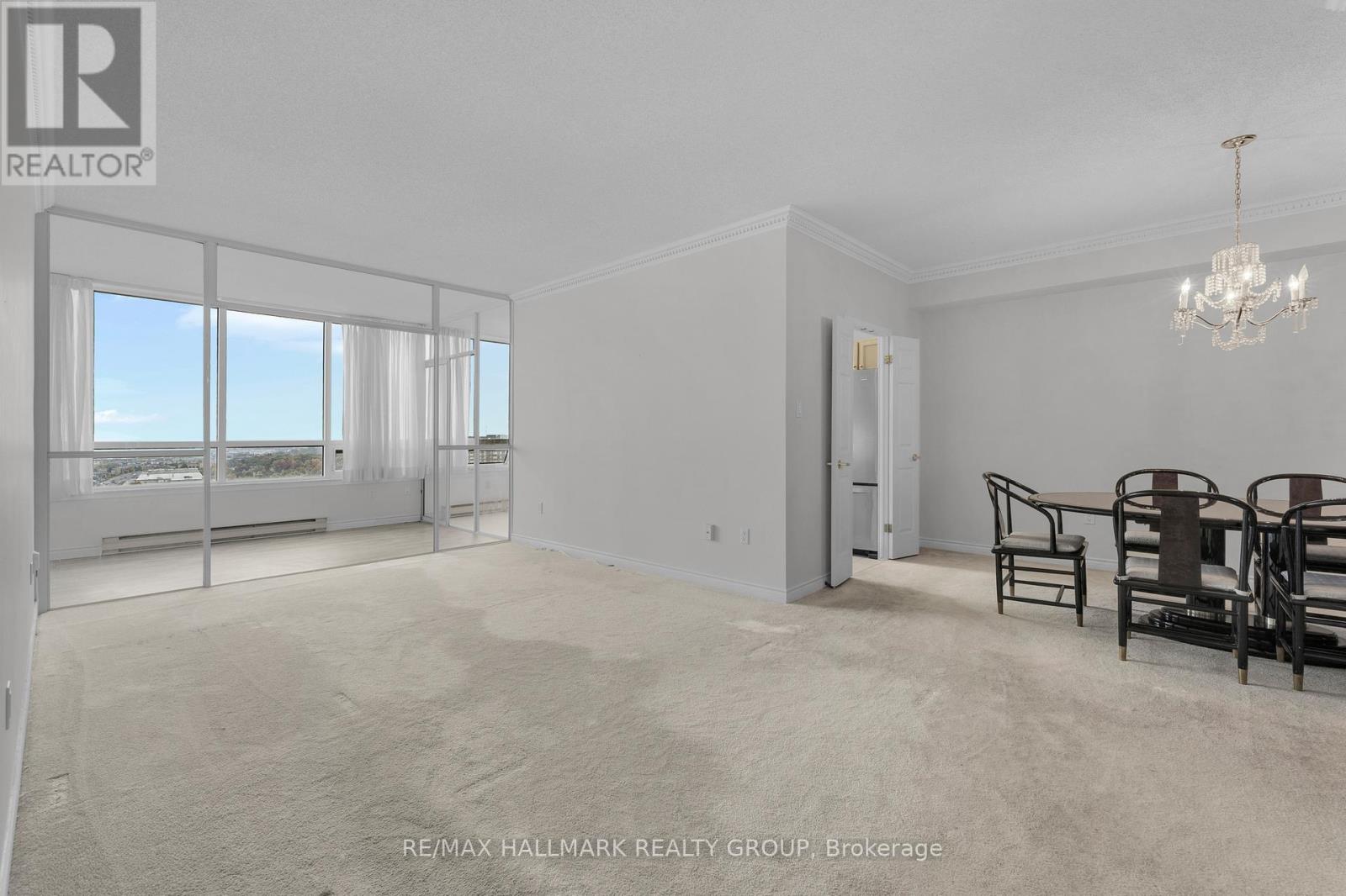 2204 - 1480 Riverside Drive, Ottawa, Ontario  K1G 5H2 - Photo 7 - X12630762