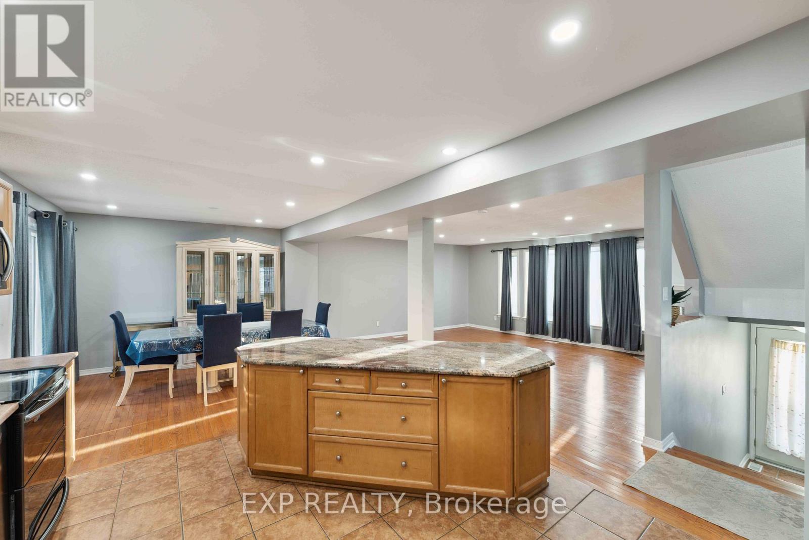 230 Monterey Drive, Ottawa, Ontario  K2H 7A8 - Photo 17 - X12630806