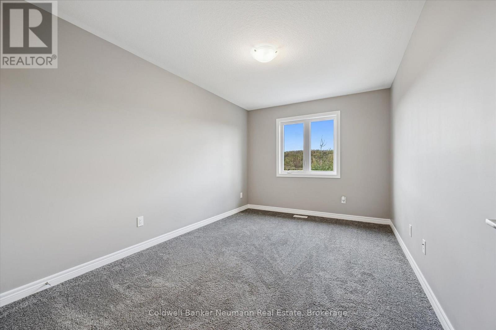 84 Cutting Drive, Centre Wellington, Ontario  N0B 1S0 - Photo 12 - X12561740